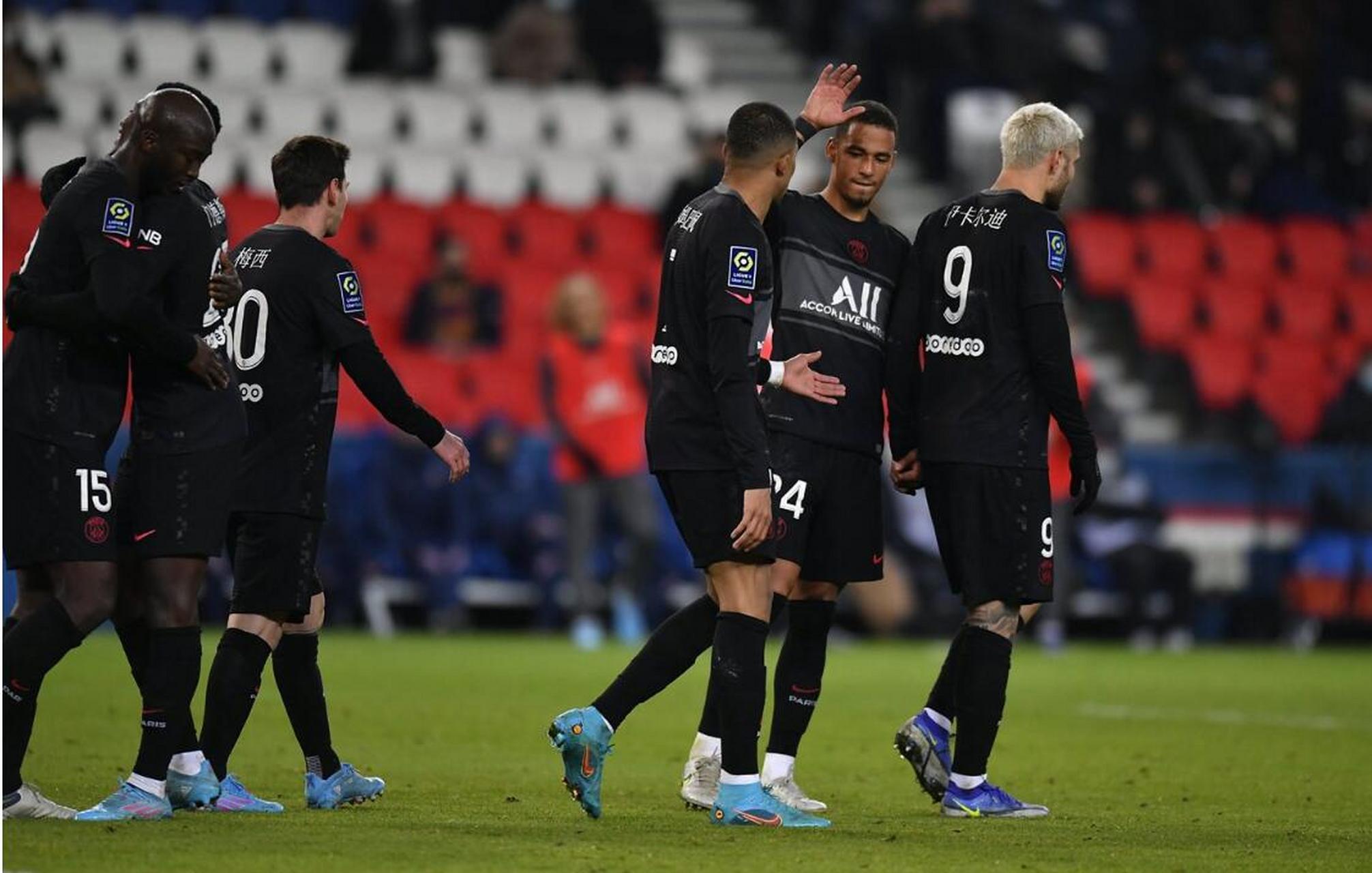 包含巴黎圣日耳曼大胜摩纳哥，内马尔梅开二度助球队获胜的词条