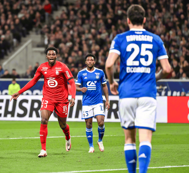 斯特拉斯堡中场登巴巴获得法甲最佳球员奖，表现斐然的简单介绍