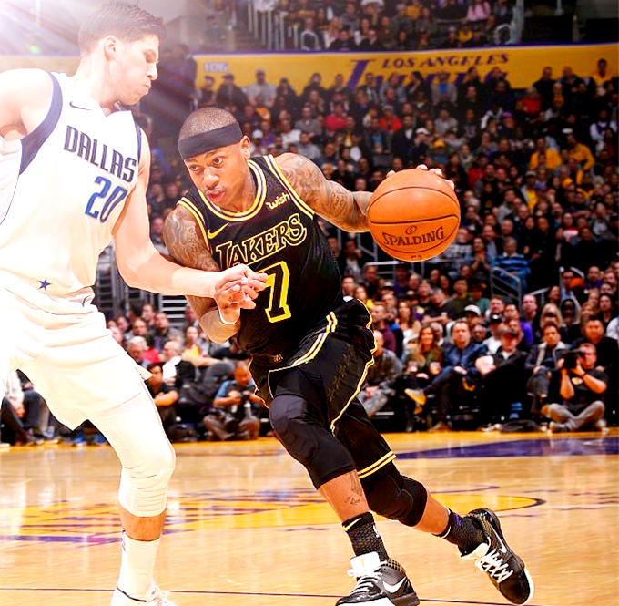 小球场大挑战，弱队艰难与强队对抗