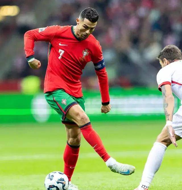 C罗关键节点爆冷，加拿大队带队取胜！